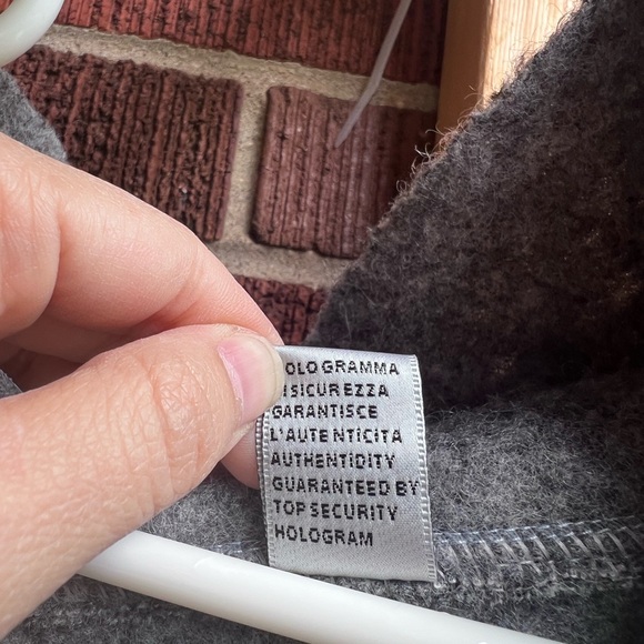 Oversize women coat - Picture 9 of 9